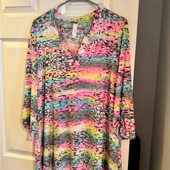 Honeyme Pink, Yellow and Gray Top with 3/4 Sleeves - Picture 5 of 7